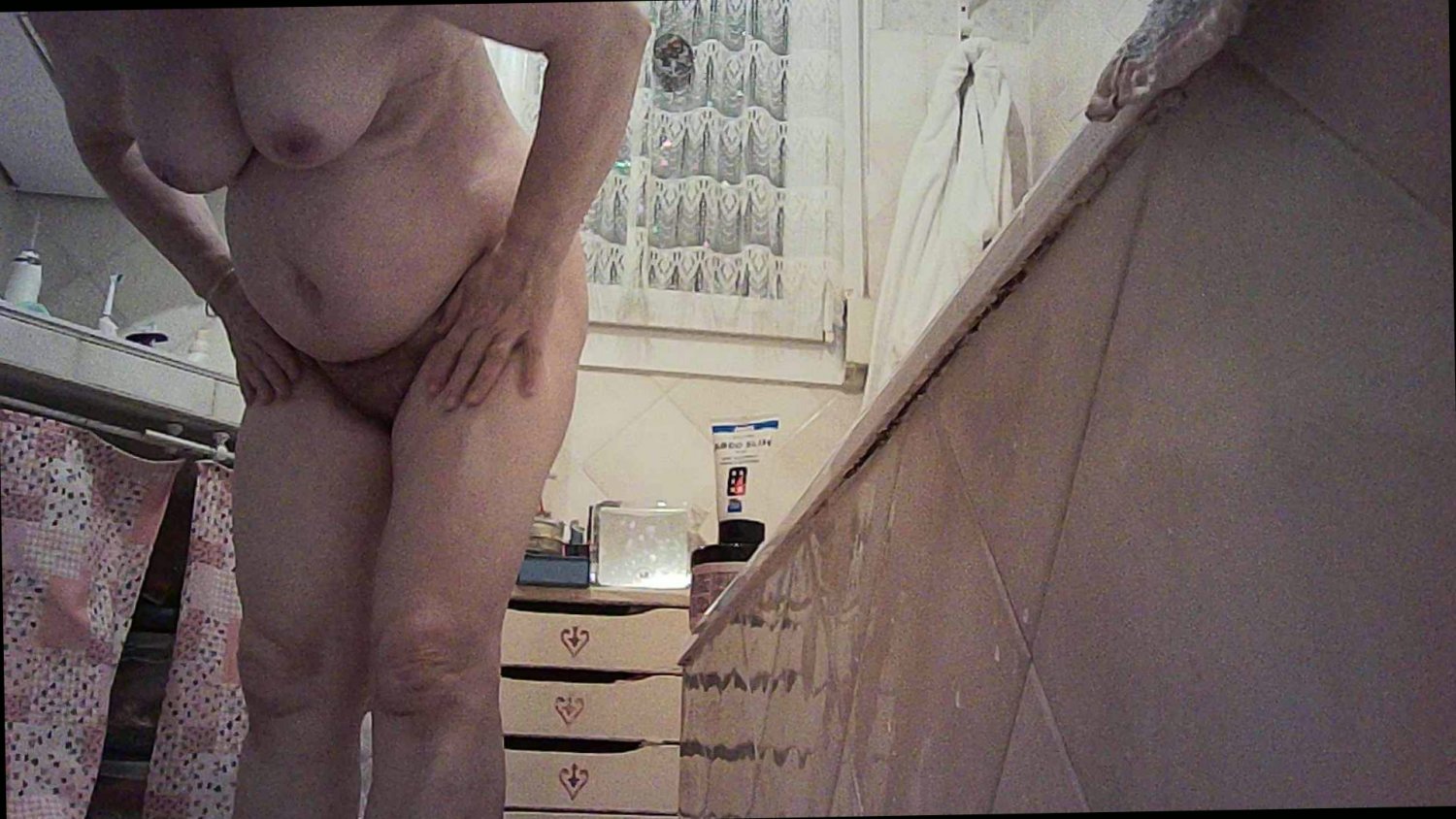 More of Unaware mature nurse Helen goodies #66dKdnlQ