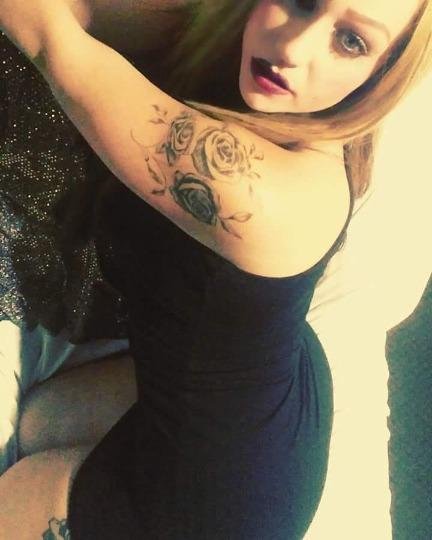 34 year old mom milf escort Sabrina that I have fuck in the past good at the head deep throat and 69 #DxmomVtM